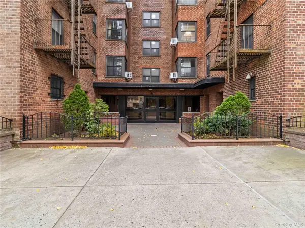 90-10 32nd Avenue #305, East Elmhurst, NY 11369