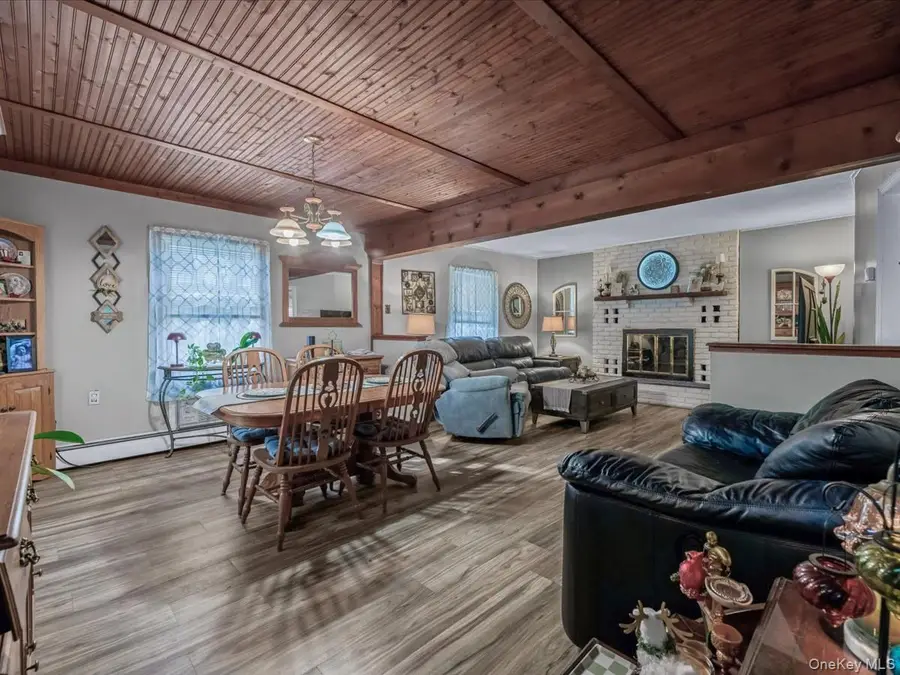 140 Jerusalem Avenue, Levittown, NY 11756 - Image #3