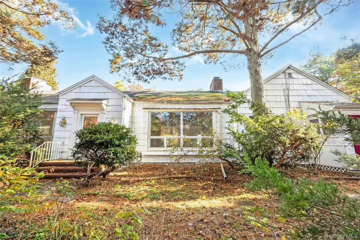 5 Bagatelle Road, Dix Hills, NY 11746 - Image #1