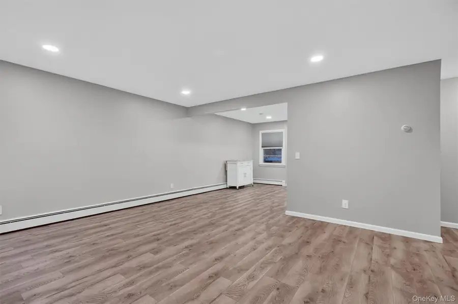 2710 South Road #B5, Poughkeepsie, NY 12601 - Image #2