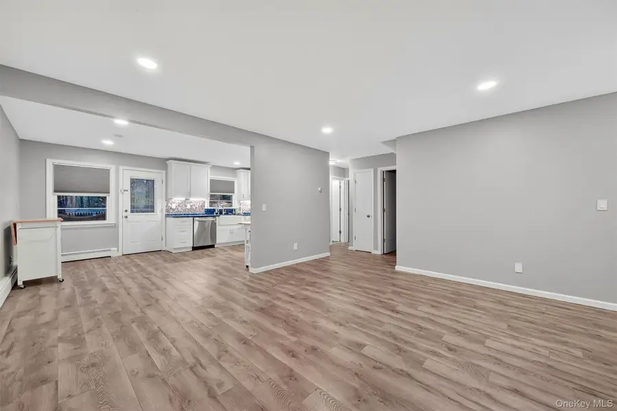 2710 South Road #B5, Poughkeepsie, NY 12601 - Image #3