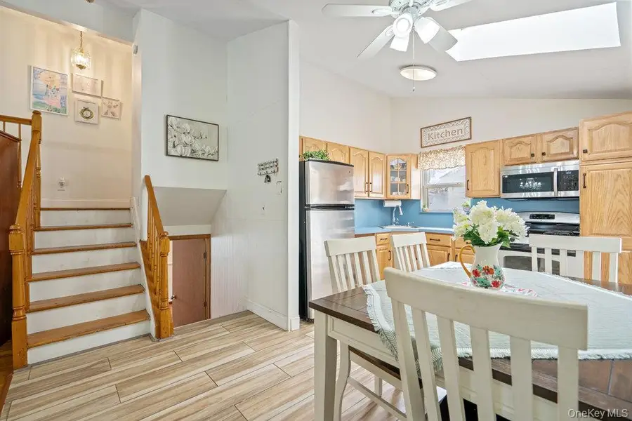 20 Laurie Road, Brentwood, NY 11717 - Image #3