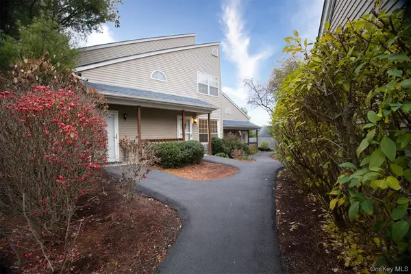 1306 Rosewood Court, Highland Mills, NY 10930