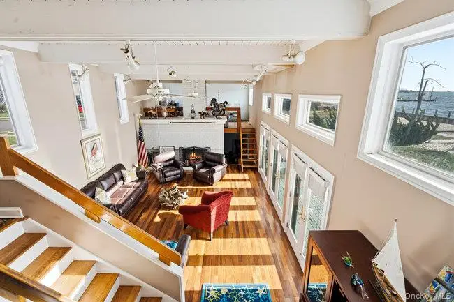 49 S Bay Avenue, Amityville, NY 11701 - Image #3