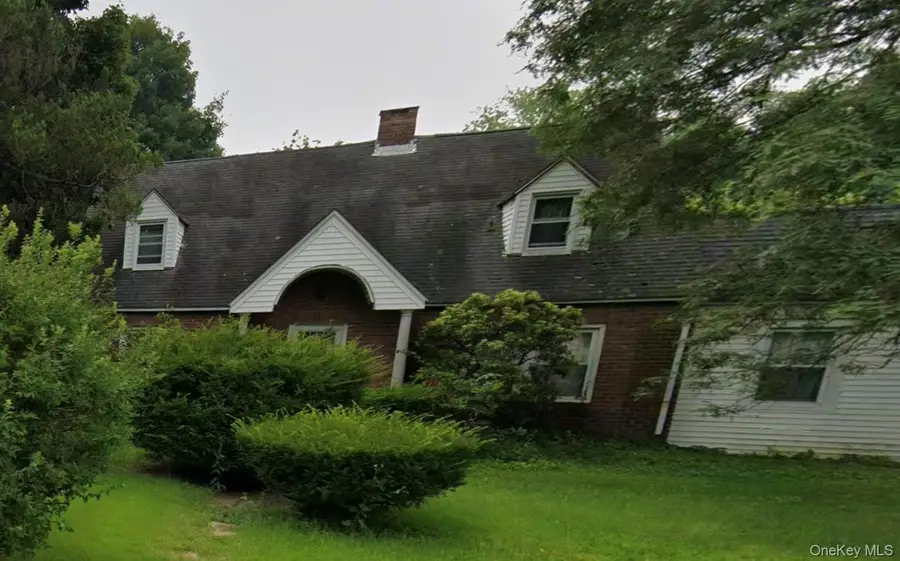 832 Dutchess Turnpike, Poughkeepsie, NY 12603 - Image #2