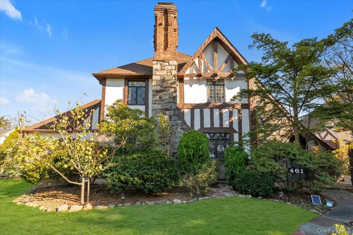 461 N Long Beach Road, Rockville Centre, NY 11570 - Image #1