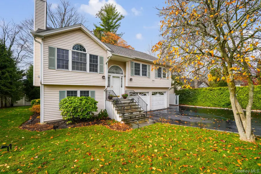 136 Edgewood Avenue, Thornwood, NY 10594 - Image #2