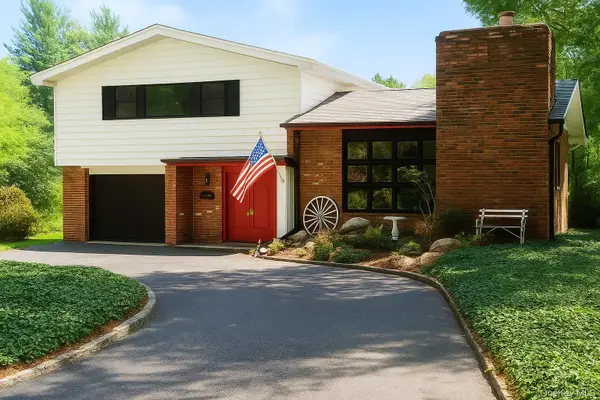 256 Schenck Avenue, Great Neck, NY 11021