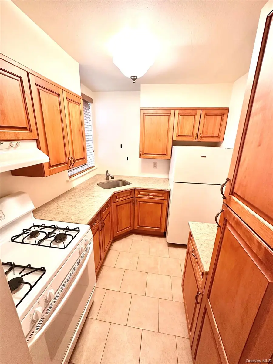 35-42 205th Street #287, Bayside, NY 11361 - Image #2