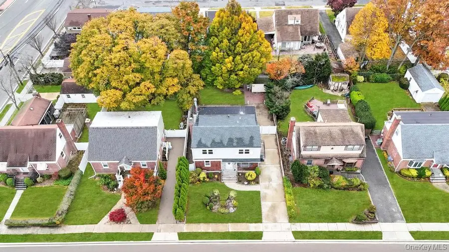 5 Edward Avenue, Hicksville, NY 11801 - Image #2