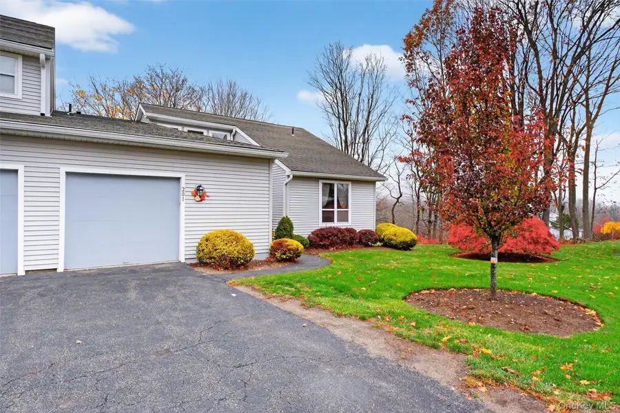 201 Woods Brooke Drive, Mahopac, NY 10541 - Image #2