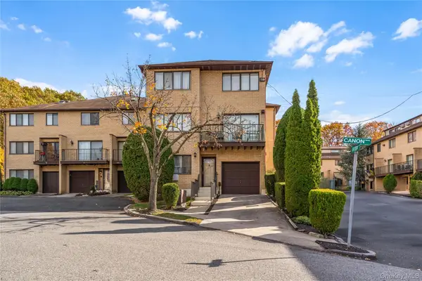 17A Gregory Lane, Staten Island, NY 10314