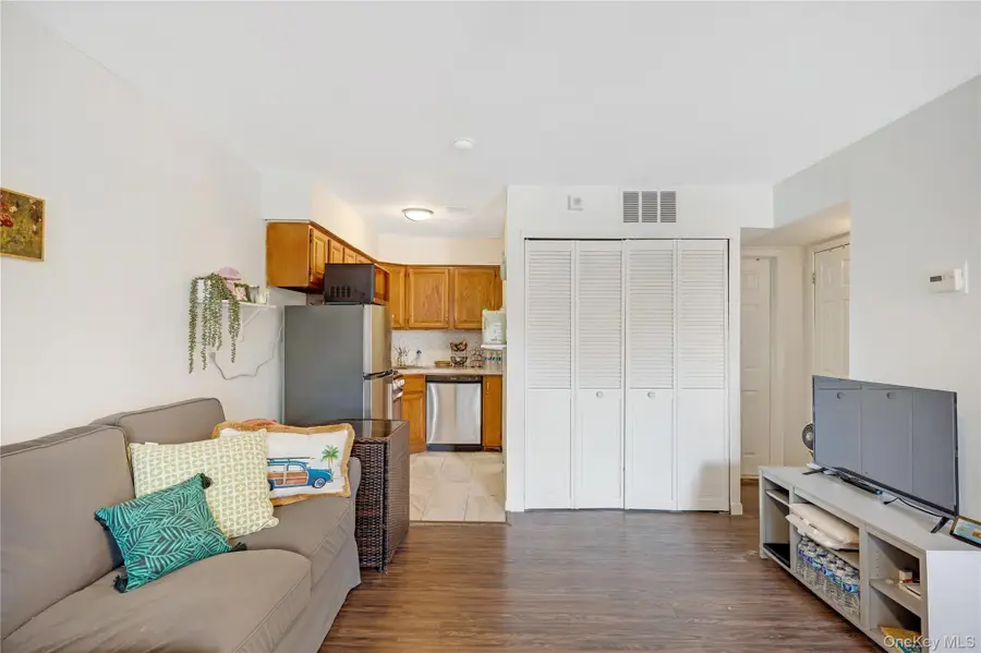 17A Gregory Lane, Staten Island, NY 10314 - Image #2