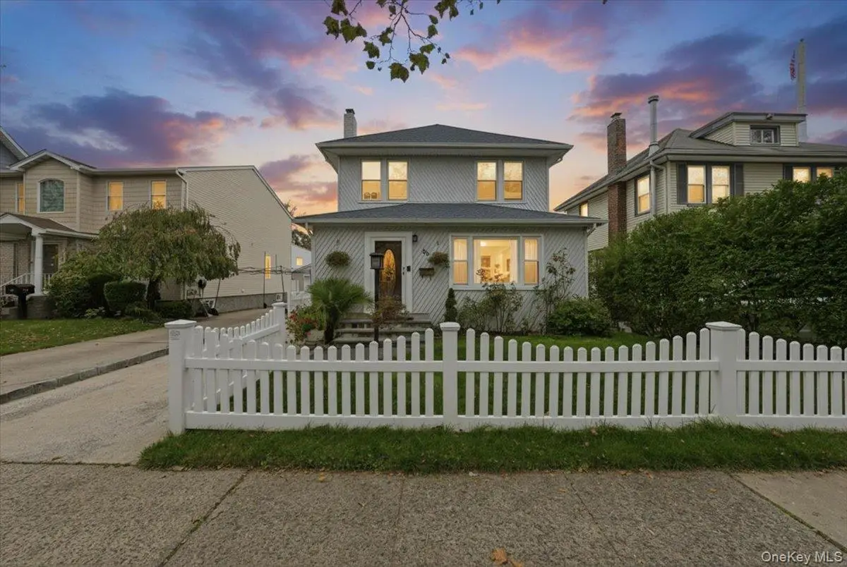 32 Franklin Avenue, Lynbrook, NY 11563 - Image #1