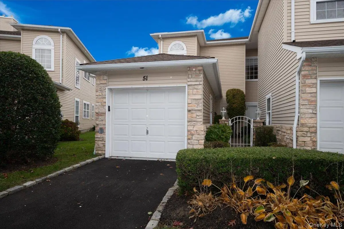 51 Windwatch Dr. Drive #51, Hauppauge, NY 11788 - Image #1