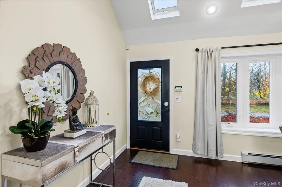 3641 Sarah Drive, Wantagh, NY 11793 - Image #3