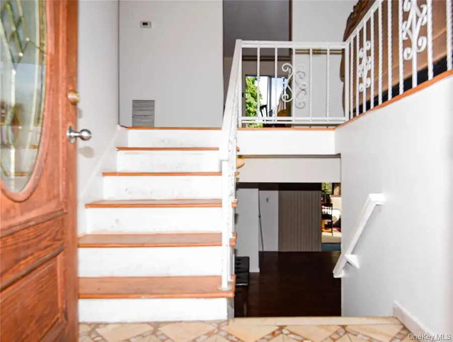 29 Andover Drive Andover Drive #29, Deer Park, NY 11729 - Image #2