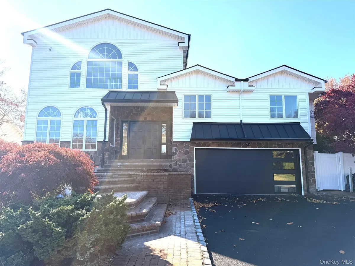 65 Mellow Ln, Jericho, NY 11753 - Image #1