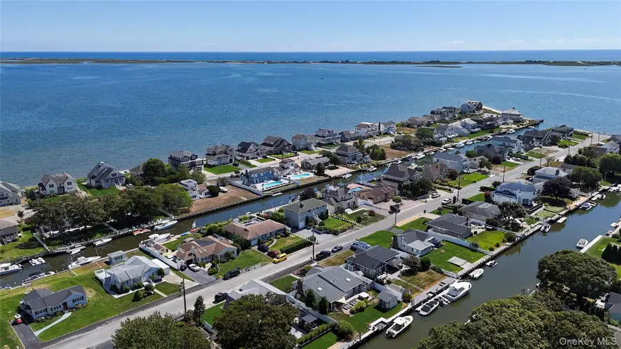 15 Marlin Road, East Quogue, NY 11942 - Image #2