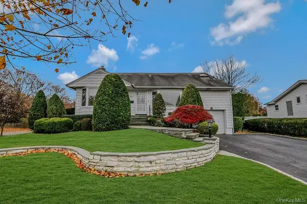 1 Fulton Place, Jericho, NY 11753