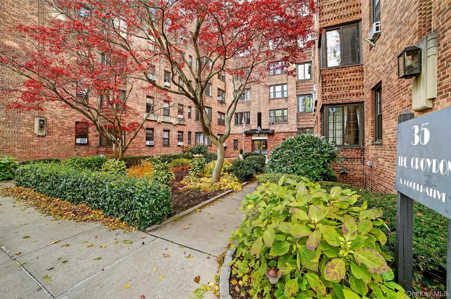 35 Parkview Avenue #6K, Bronxville, NY 10708 - Image #2