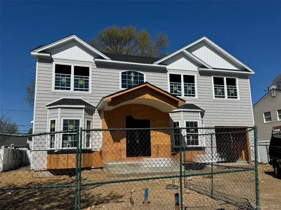 24 Patricia Lane, Syosset, NY 11791 - #2