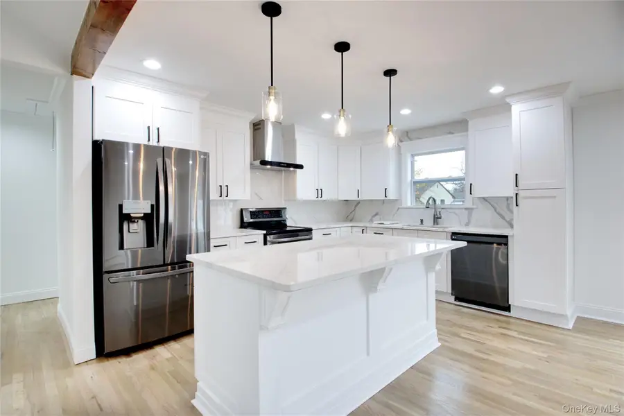 26 Norwich Street, Huntington Station, NY 11746 - Image #3