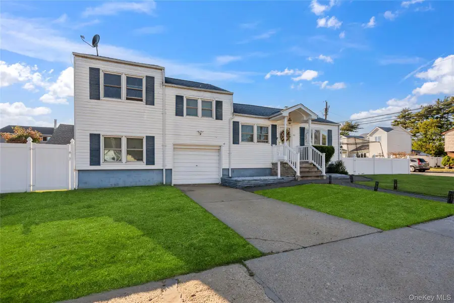 131 S 5th Street, Bethpage, NY 11714 - Image #2