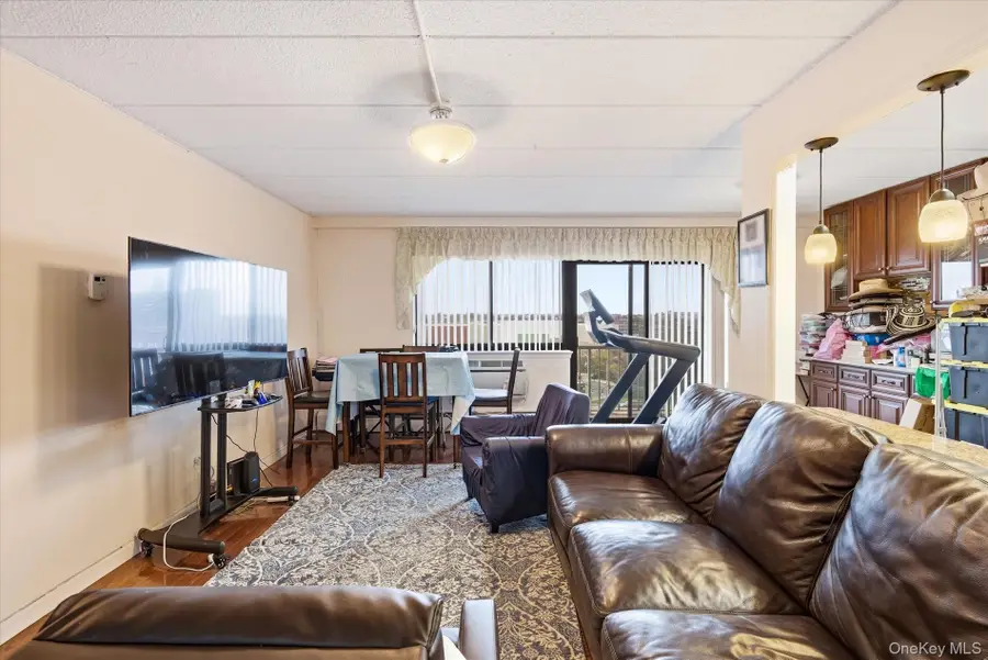 92-29 Queens Boulevard #9D, Rego Park, NY 11374 - Image #2