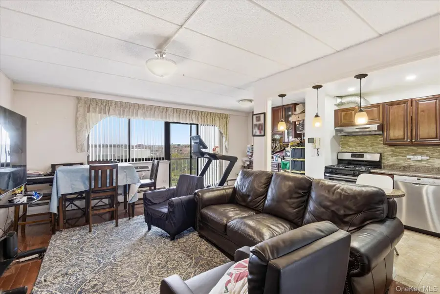 92-29 Queens Boulevard #9D, Rego Park, NY 11374 - Image #3