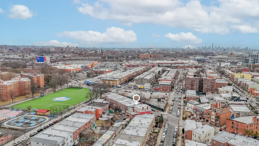 47-05 Newtown Road, Long Island City, NY 11103 - Image #2