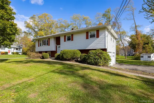 13 Chestnut Street, Red Hook, NY 12571