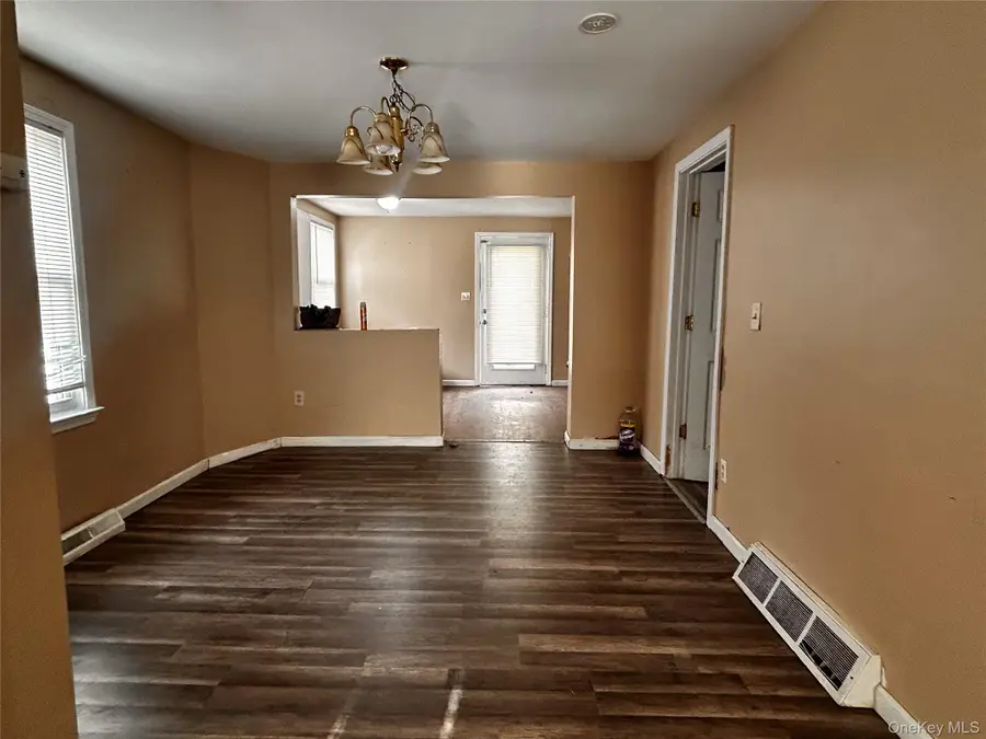 114 Dupont Avenue, Newburgh, NY 12550 - Image #3