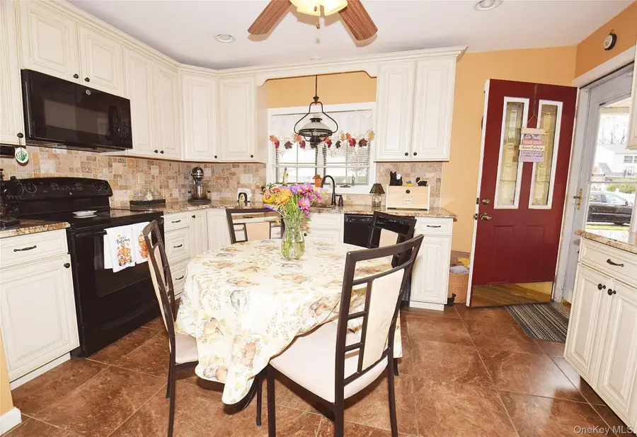 49 Cutter Lane, Levittown, NY 11756 - Image #3