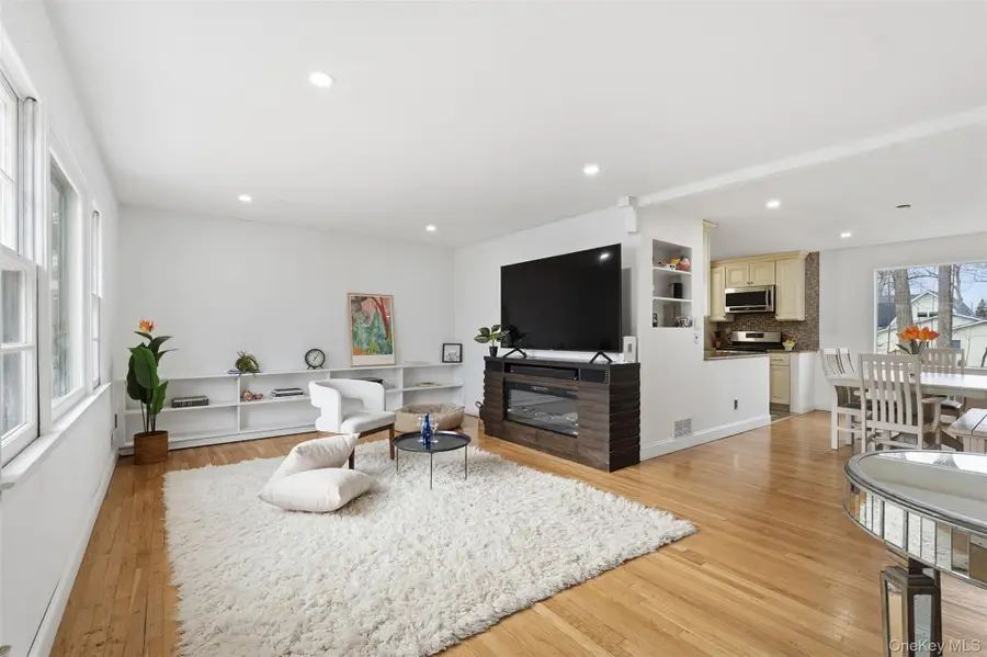 22 Hovenkamp Avenue, Nanuet, NY 10954 - Image #3