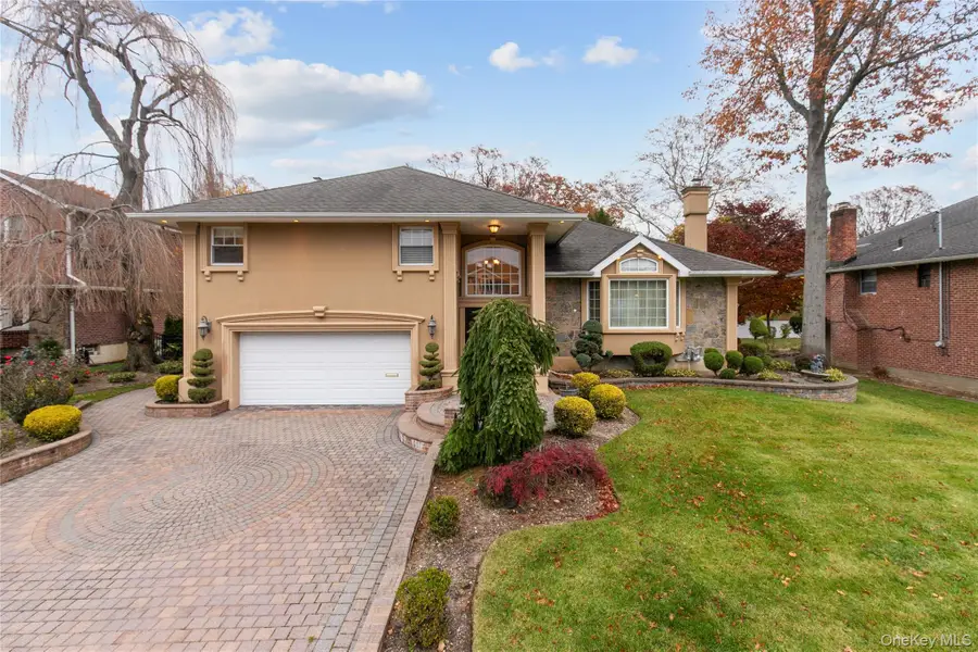 188 Rhododendron Drive, Westbury, NY 11590 - Image #2