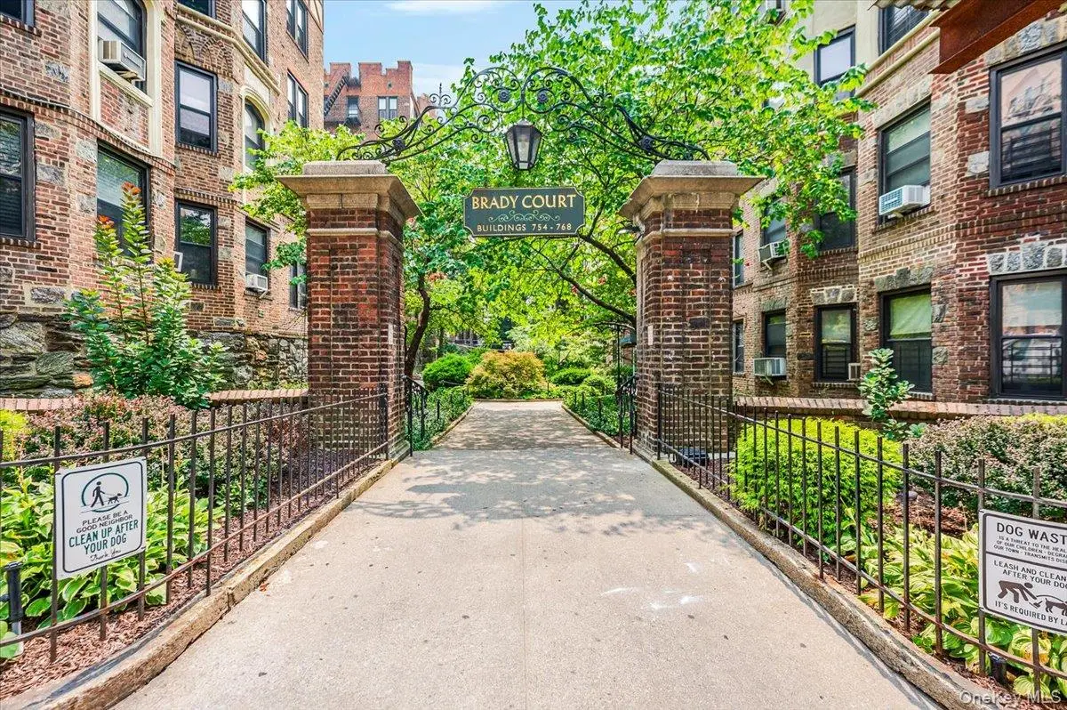 758 Brady #214, Bronx, NY 10462 - Image #1