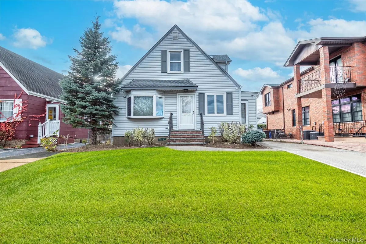 7836 271st Street, New Hyde Park, NY 11040 - Image #1