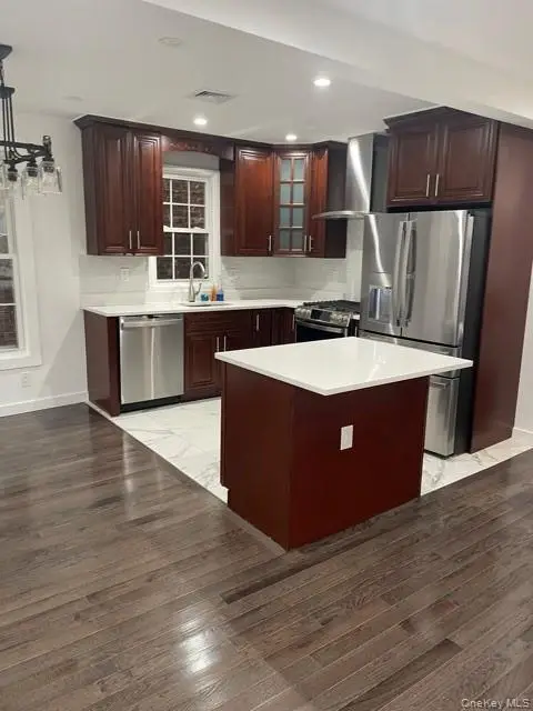 235 E 235th Street, Bronx, NY 10470 - Image #3