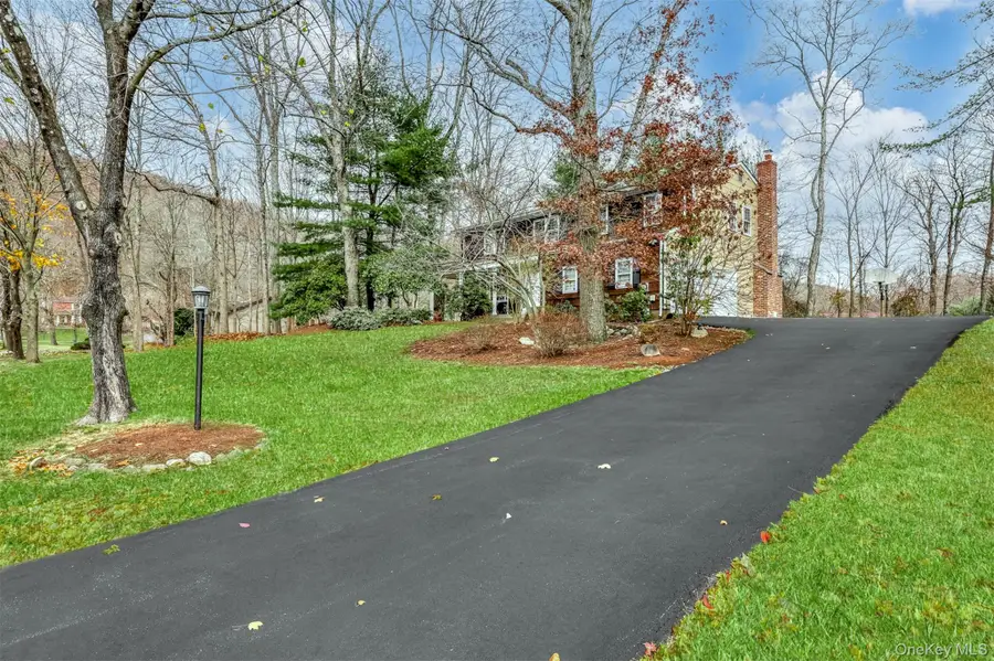 16 Kings Gate Road, Suffern, NY 10901 - Image #3
