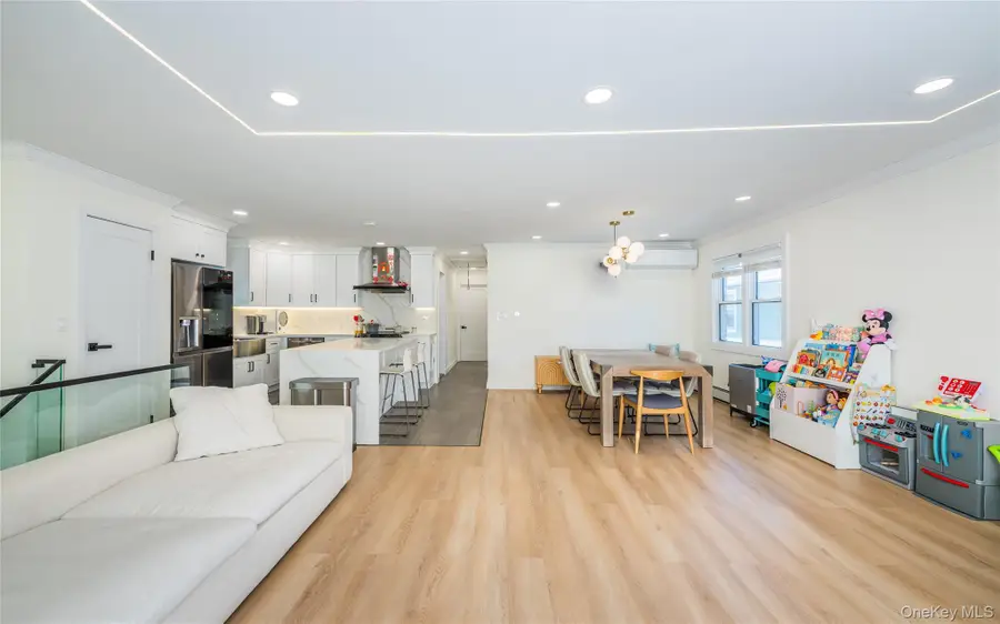 36 Adams Street, Floral Park, NY 11001 - Image #3