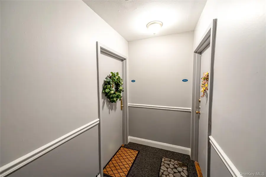 460 Old Town Road #11I, Port Jefferson Station, NY 11776 - Image #3