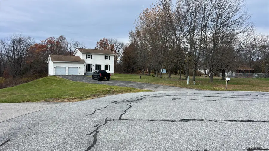 14 Country Meadows Road, New Paltz, NY 12561 - Image #3