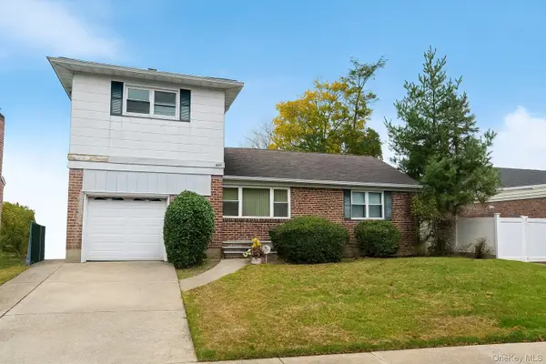 884 Troy Street, Elmont, NY 11003