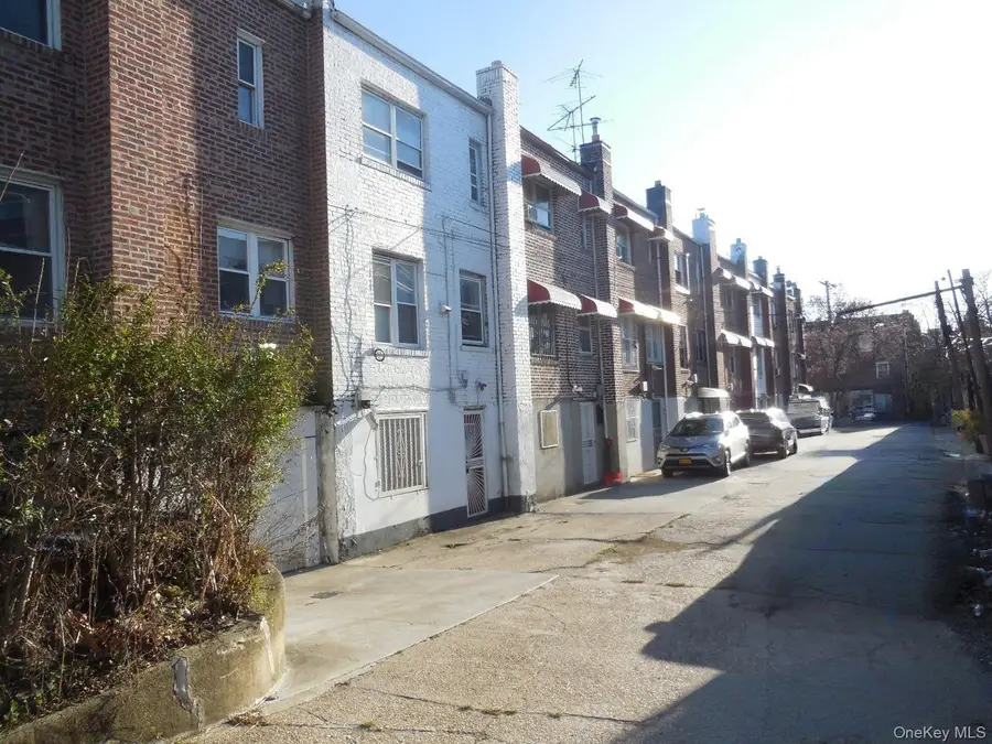1183 Grenada Place, Bronx, NY 10466 - Image #2