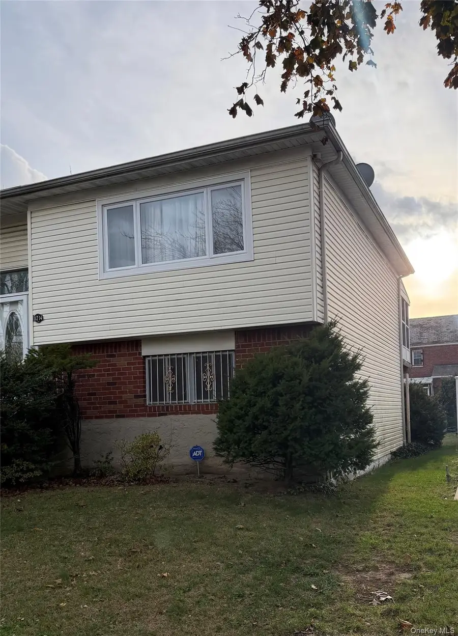 112-14 180th Street, Jamaica, NY 11433 - Image #3