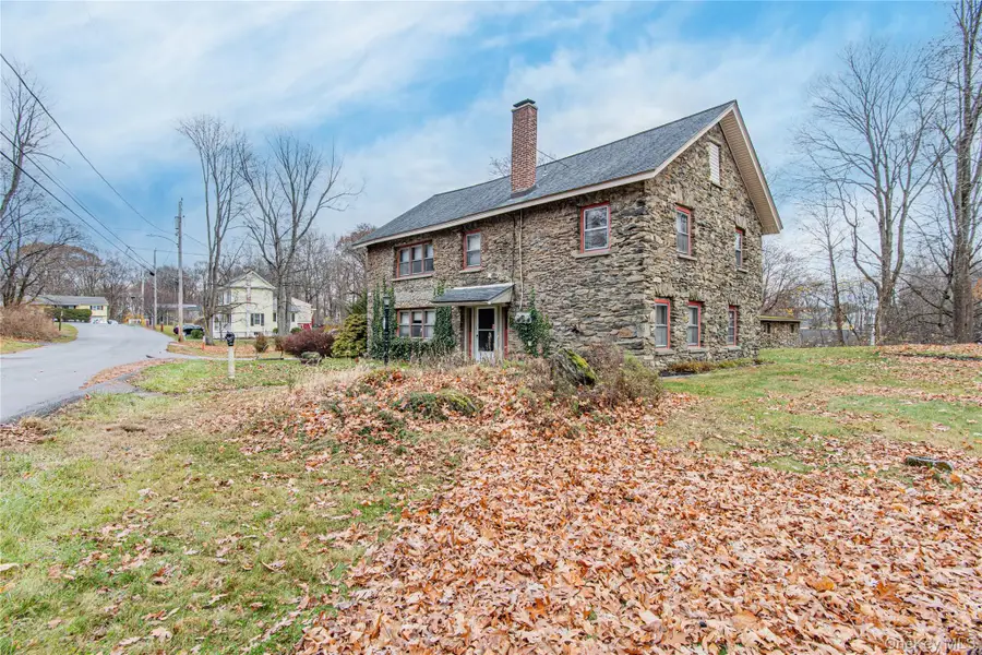 23 Musselman Drive, Poughkeepsie, NY 12601 - Image #2