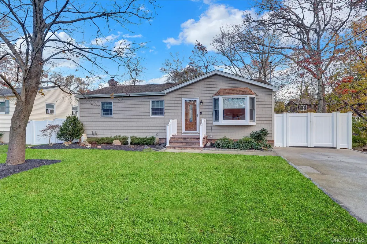 5 Zenith Road, Rocky Point, NY 11778 - Image #1