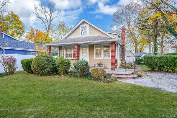 411 Harrison Drive, Centerport, NY 11721