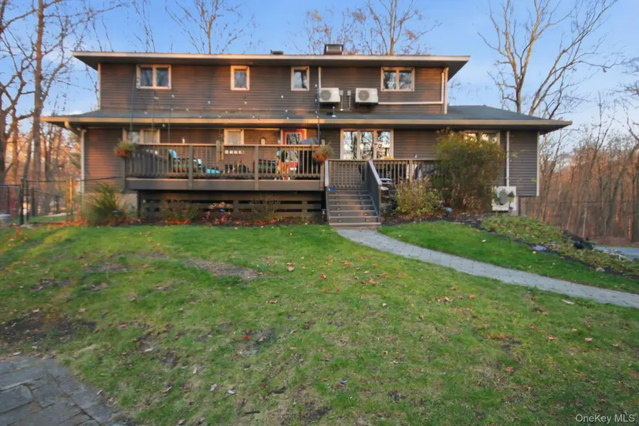 157 Roosevelt Road, Hyde Park, NY 12538 - Image #3